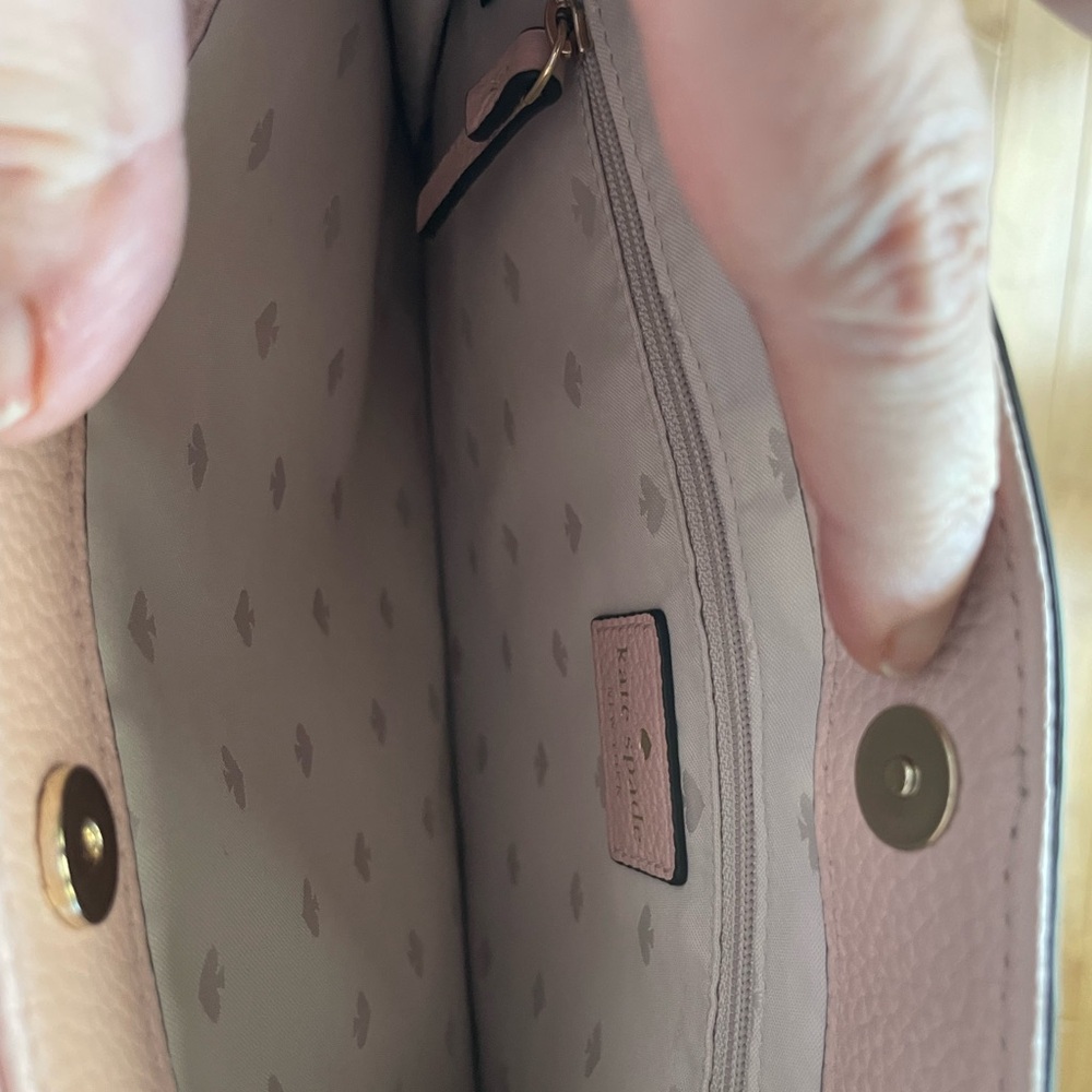 New with tags Kate Spade Purse! - Picture 5 of 8